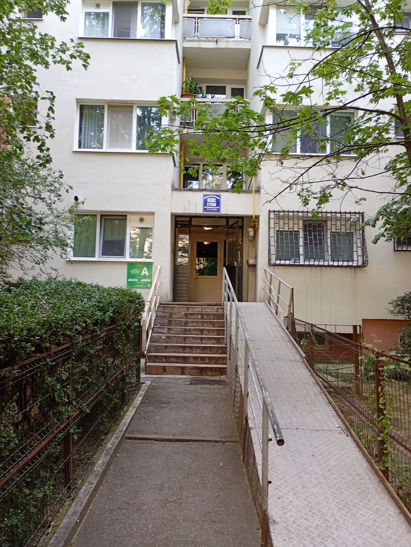 2 camere decomandate, Costin Georgian Metrou 5 min, bloc anvelopat - Poză 9