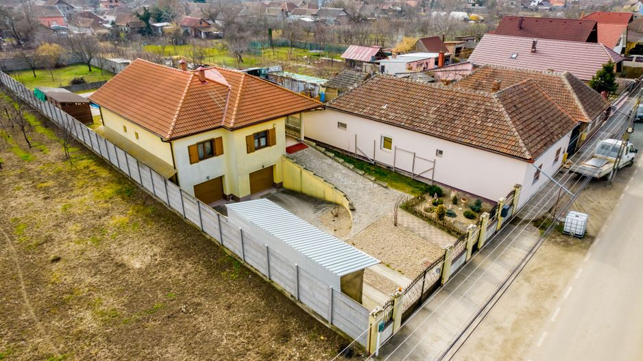 Vilă elegantă tip mediteranean în Zimandul Nou - Poză 1