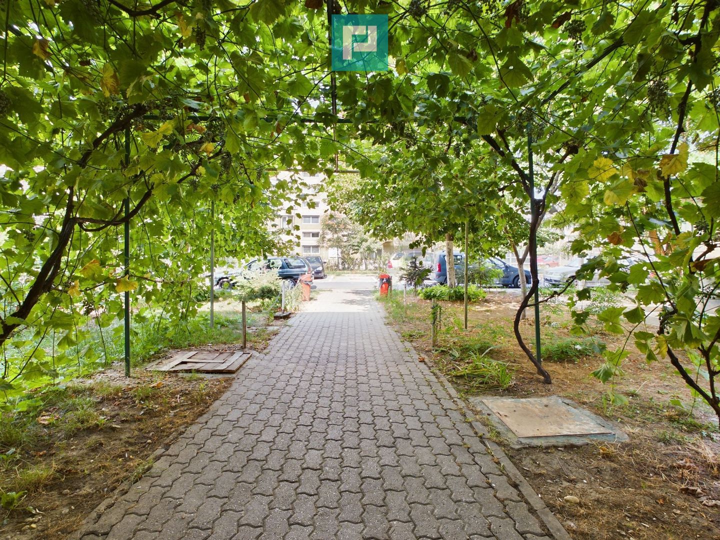 Garsonieră minimalistă în Vlaicu - Poză 3