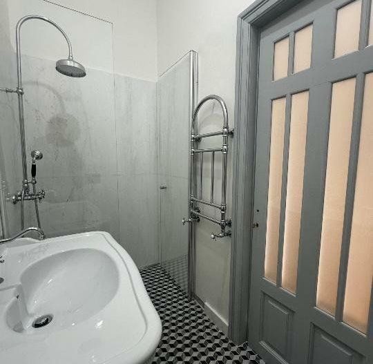 Apartament in vila  - renovat lux , 4 camere - Poză 8