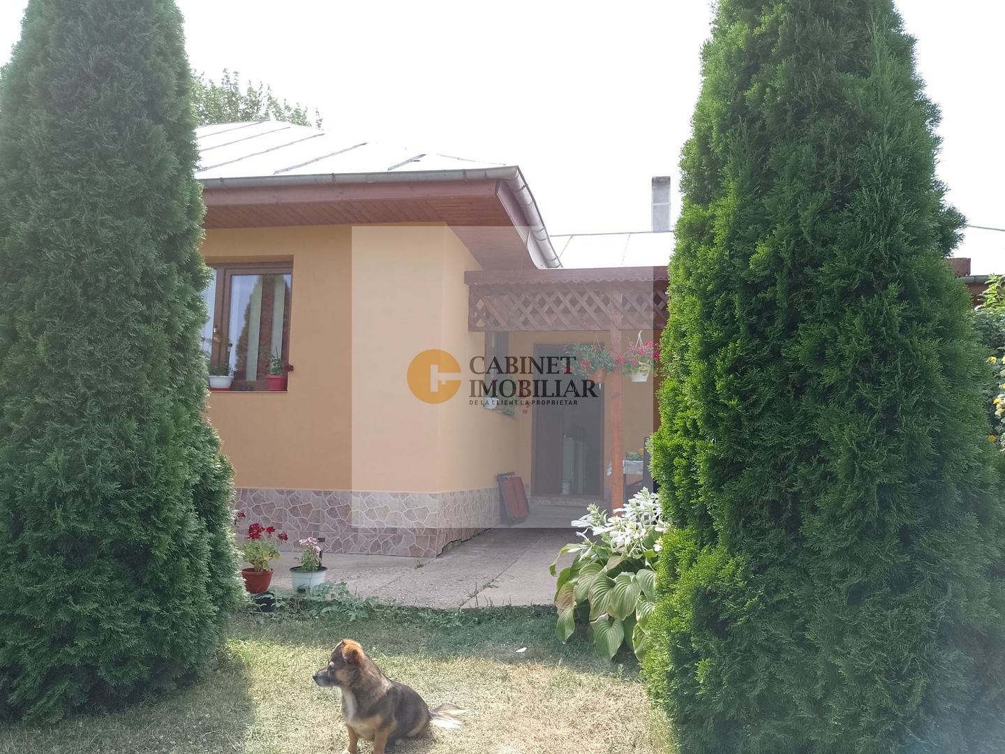 Casă de vacanță modernă cu teren generos –15min de Tecuci - Poză 2