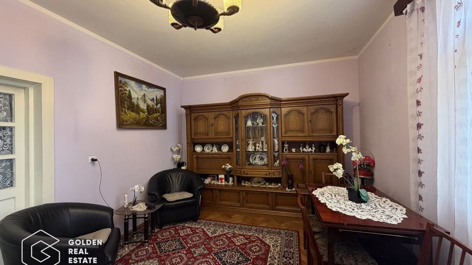 Casa cu doua corpuri de cladire in Gradiste - Poză 2