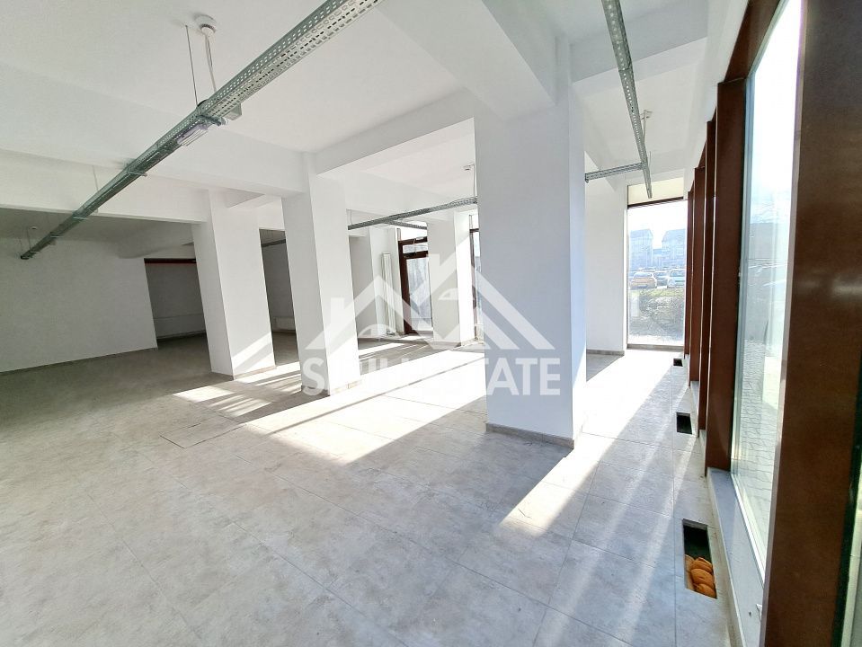 Spatiu comercial vad stradal, vitrine - Poză 11