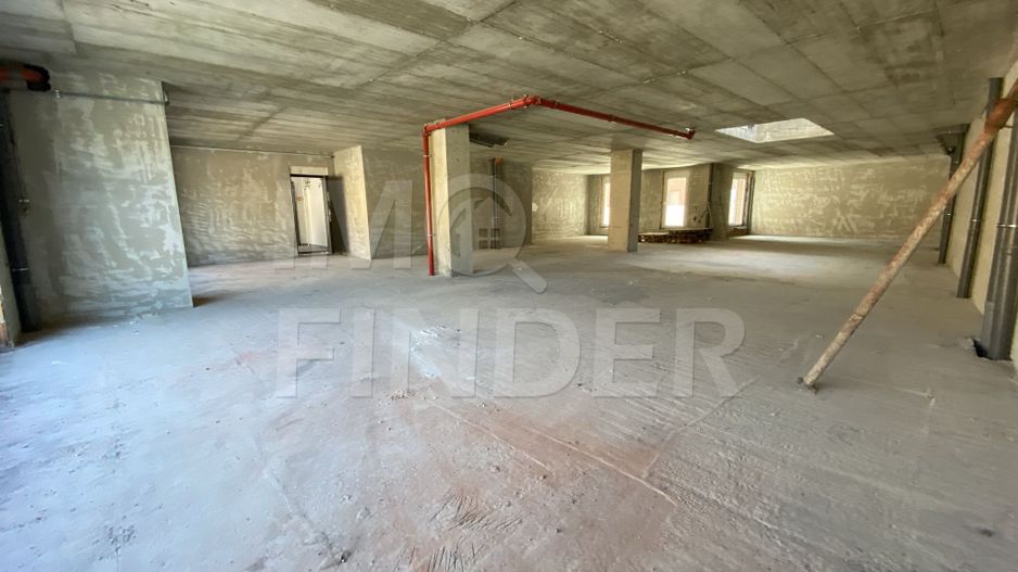 Vanzare spatiu birouri 200 mp, geamuri la strada acces separat, Centru - Poză 6