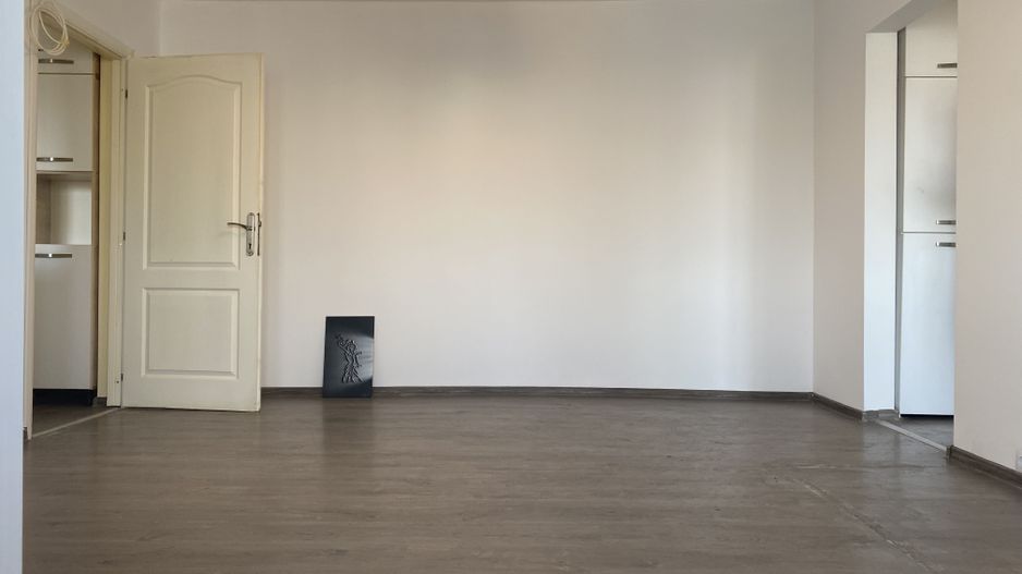 Camere spatioase!Vanzare apartament cu 2 camere, Targoviste - Micro 11 - Poză 3