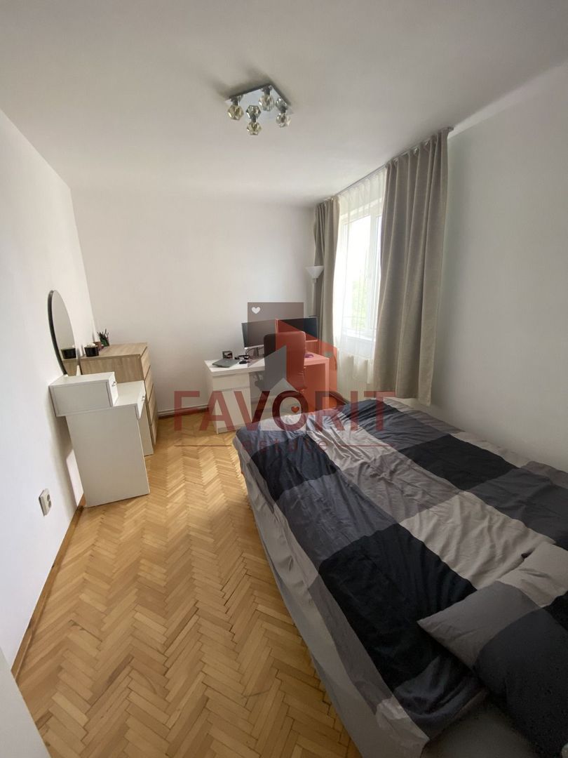 Etaj intermediar. Mobilat si utilat. Cu centrala proprie - Poză 1