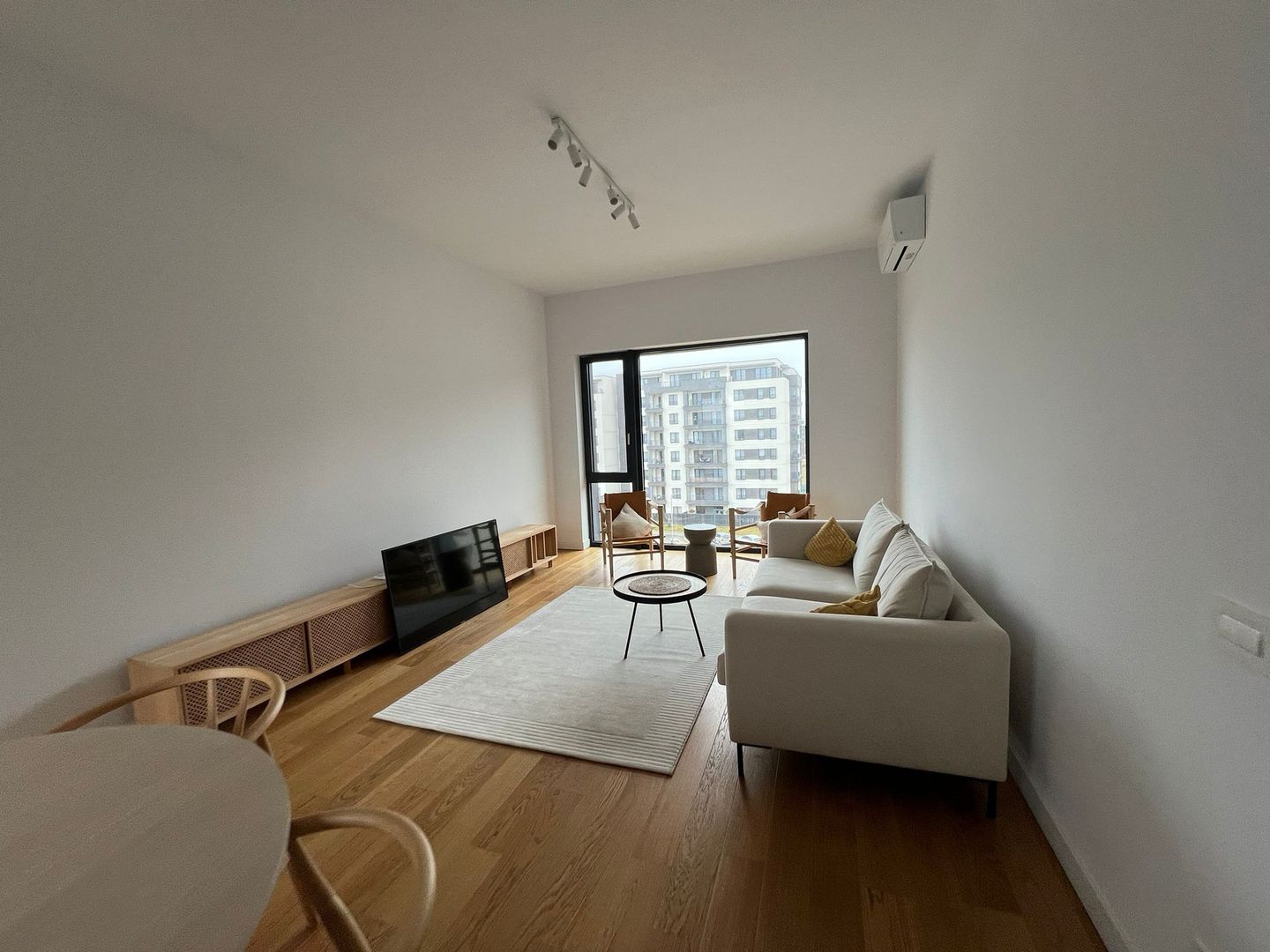 Inchiriere apartament 3 camere Avalon Estate - Poză 4