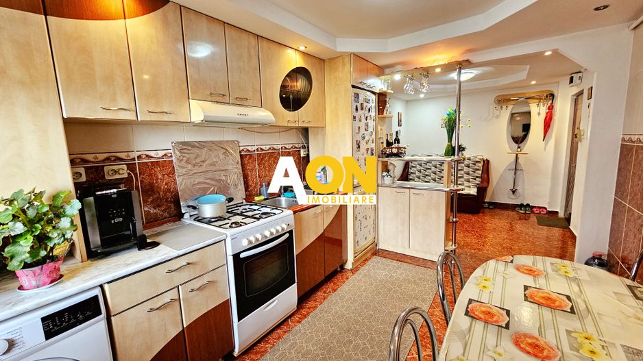 Apartament 3 camere, 2 bai, mobilat, utilat, etaj intermediar, Ampoi 2 - Poză 5