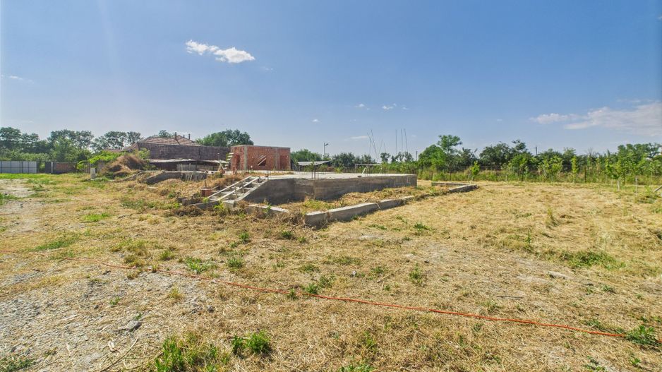 Teren 1000 mp Uliuc, cu fundație și proiect casă - Poză 4