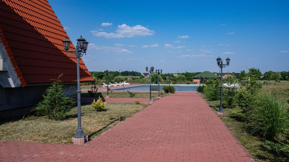 Sala de evenimente cu  piscina si foisor Biled COMISION 0 % CUMPARATOR - Poză 21