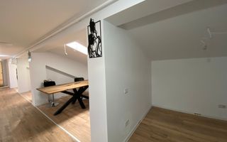 Spatiu  148mp pretabil pentru birou, la mansarda unui bloc Vivamus - Poză 2