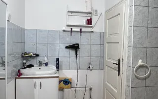 Proprietate cu teren 400 mp | Casă existentă | zona Nufărului | Oradea - Poză 12