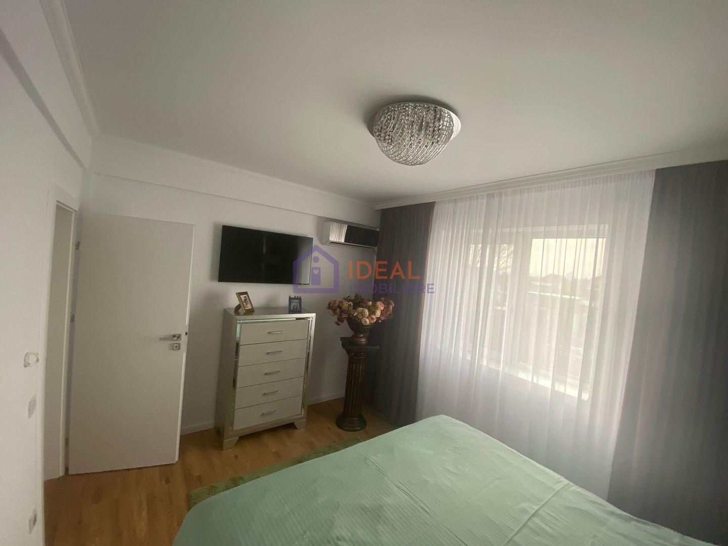 Casa de  cu 4 camere in Selimbar, zona Triajului - Poză 11