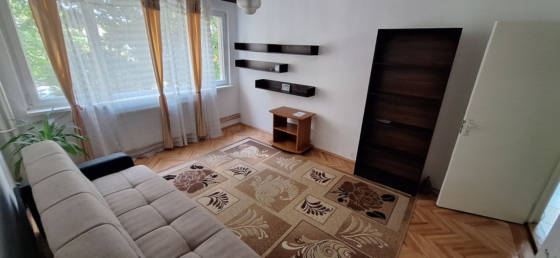 Apartament 2 camere. Zona centrala! - Poză 4