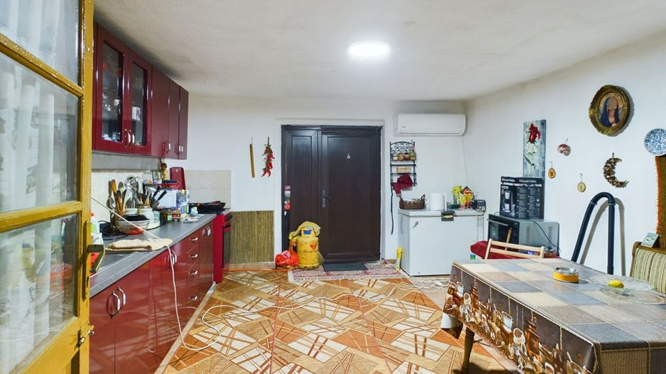 Casă cu 3 camere în Periam Port județ Timiș - Poză 1