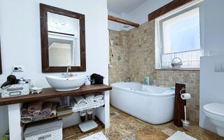 Casă Centrală 5 camere, Str. Andrei Mureșanu - Carei - Poză 14
