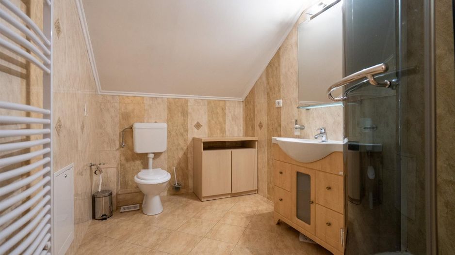 Vila Grigorescu 4 camere 3 bai la asfalt - Poză 12