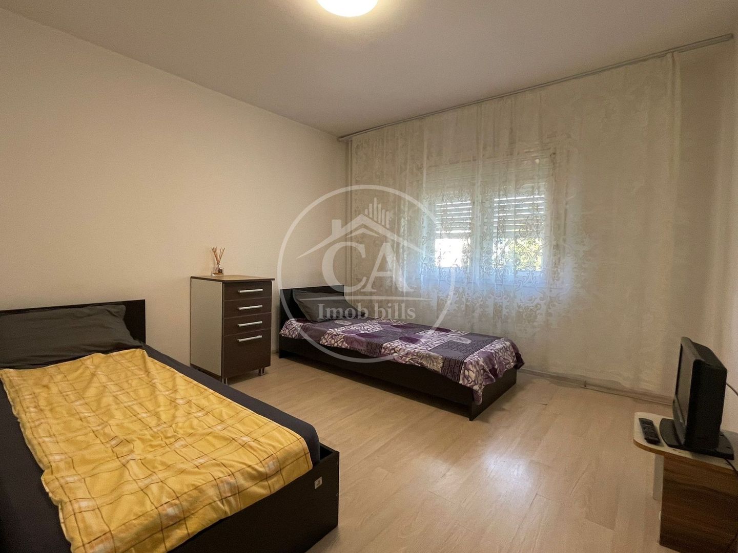 Apartament cu 3 camere de inchiriat in zona Rogerius, Oradea - Poză 7