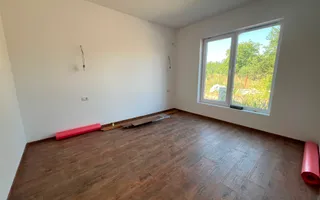 Casa Individuala - 4 camere - 400 M de STV - Poză 13