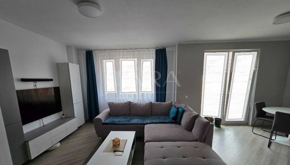 Panoramă superbă și liniște la doar 3 minute de Mănăștur . - Poză 1