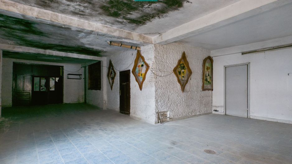 Proprietate impresionantă Sântana - 3500 mp utili - Poză 15
