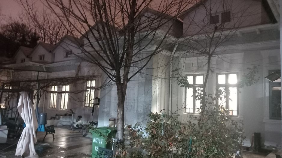 Ag BRASADAS vinde vila 30 cam 1700mp Unirii. - Poză 1