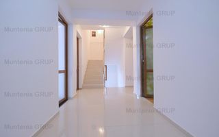 DOBROESTI - Str. Doinei, vila P+E+M, 6 camere, 3 bai cu fininsaje LUX - Poză 2