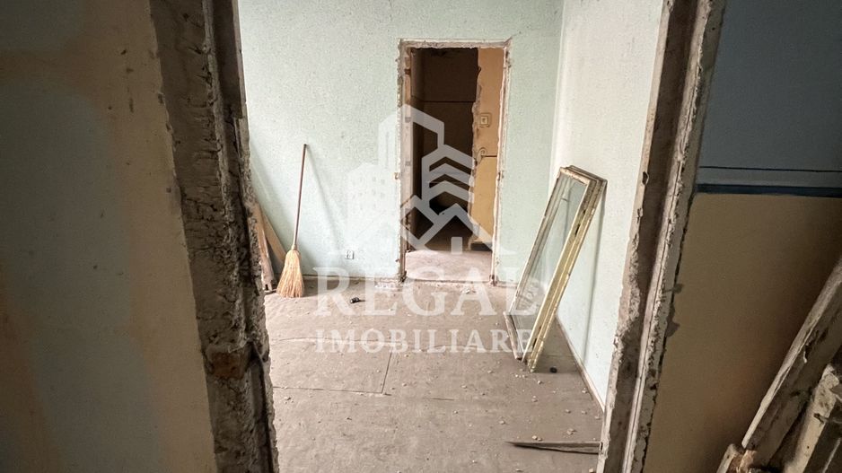 Apartament 2 camere, Micro 5/2 – etaj 2 - 38 mp - accept schimb - Poză 3