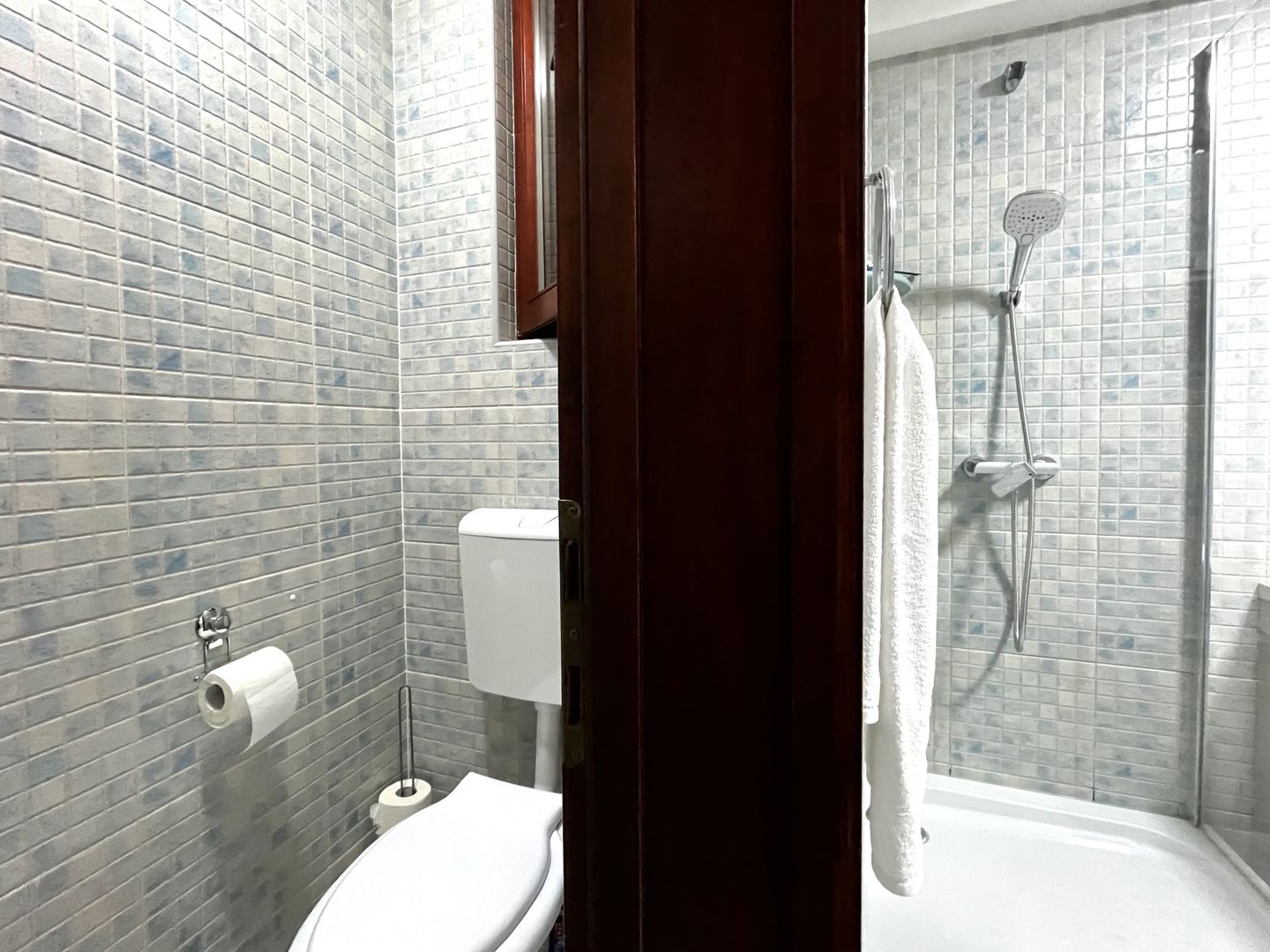 Casa spațioasă și primitoare cu garaj dublu, în Braytim – Soarelui - Poză 31