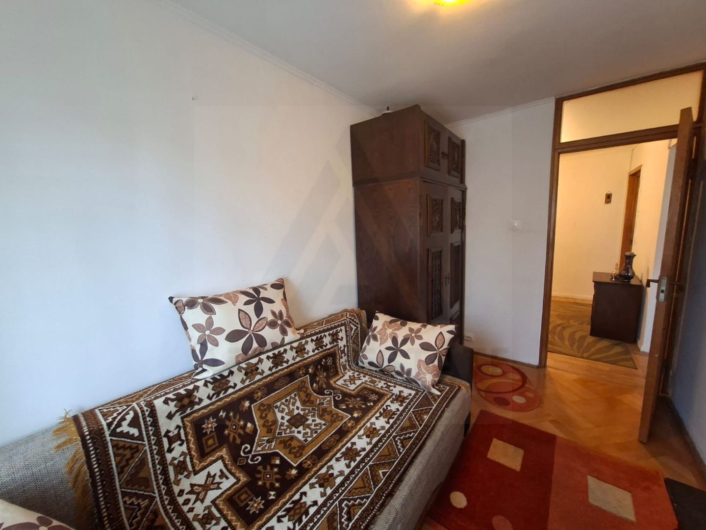 Apartament 3 camere 70 mp Parcul Sub Arini - Poză 7
