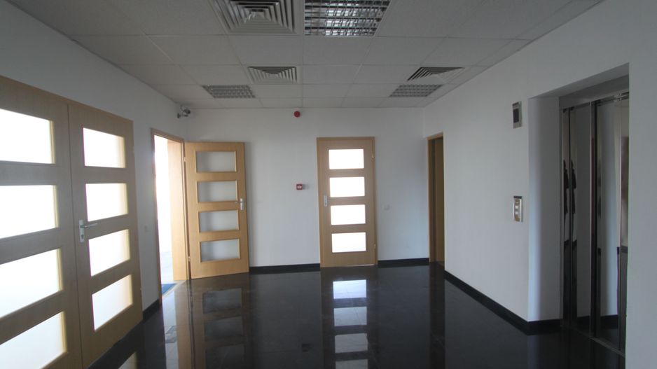 Spatiu birouri- 526mp -4734 euro/luna+TVA - zona Semicentrala - Poză 44