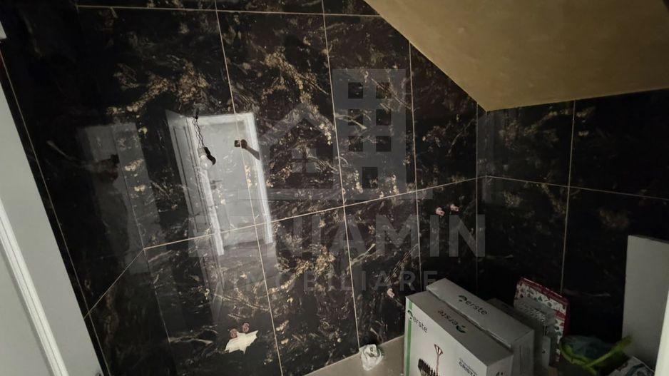 Casa 3 dormitoare-3 bai-Bariera Valcii-Moderna-toate utilitatile - Poză 10