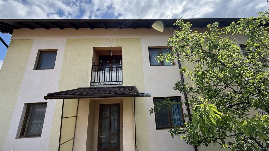 Vila construită in 2010 - P+1+pod - S=236 mp și curte 238 mp Campina! - Poză 32