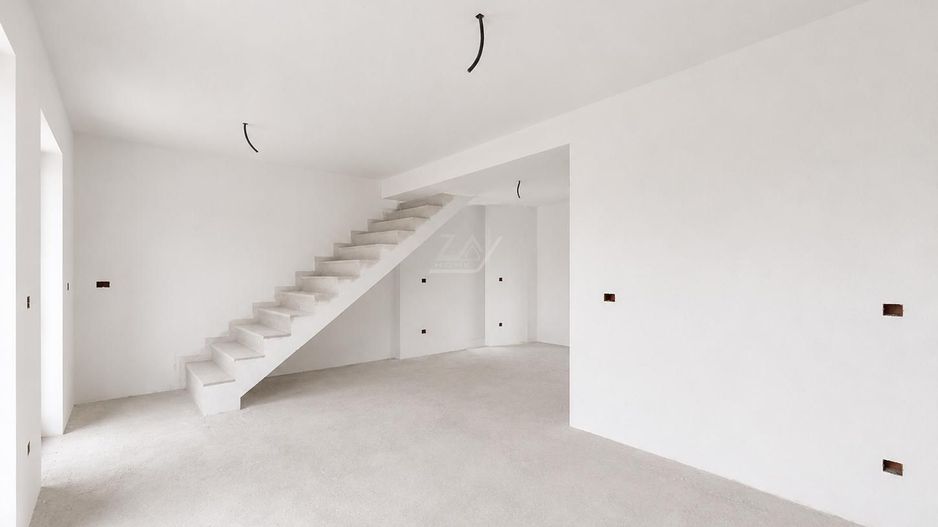 Duplex cu 3 camere si 2 bai. Finisaje la alegere. - Poză 6