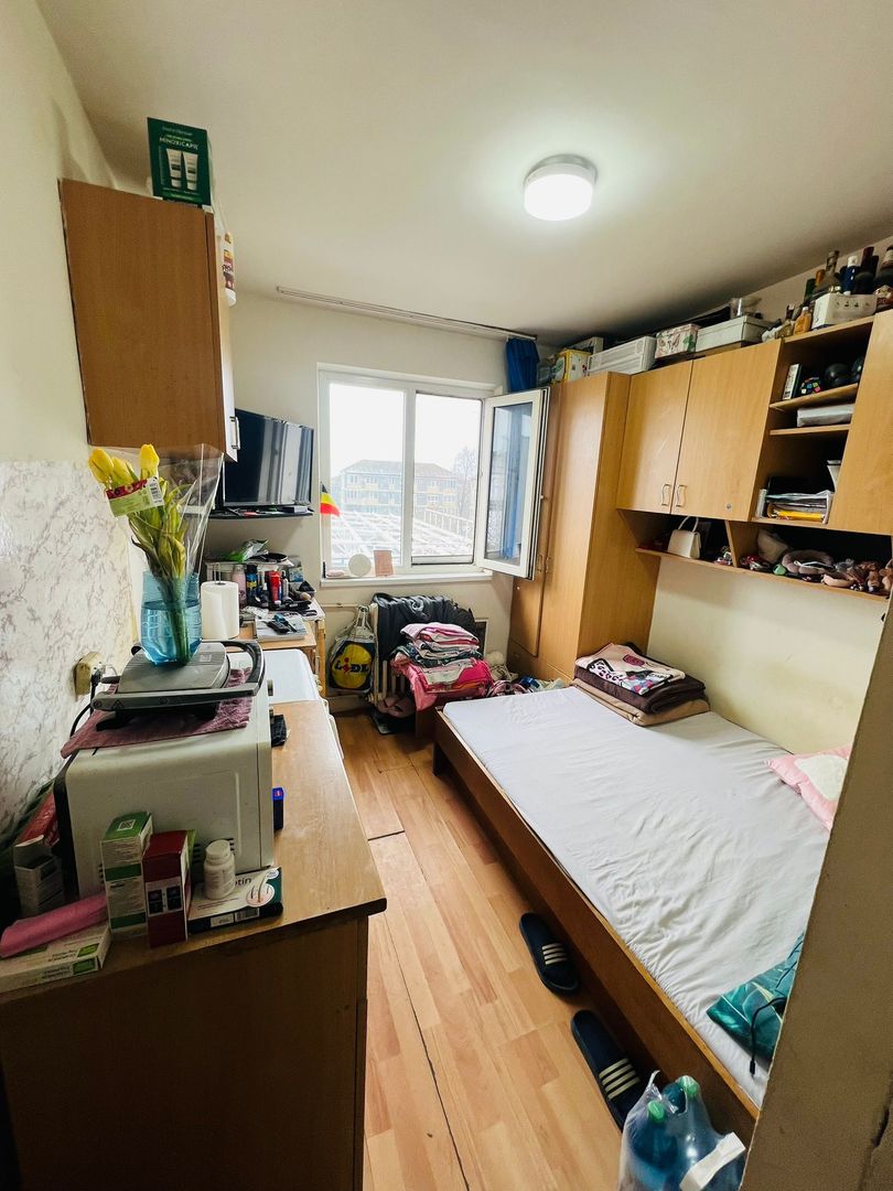 Garsoniera in zona Rogerius - Poză 2