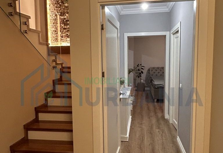 Casă cu 4 camere, în curte, finisaje high-quality - Poză 12