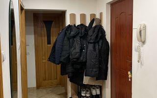 🏡 Se oferă spre vânzare apartament 3 camere decomandat – 67 mp + 2 ba - Poză 1