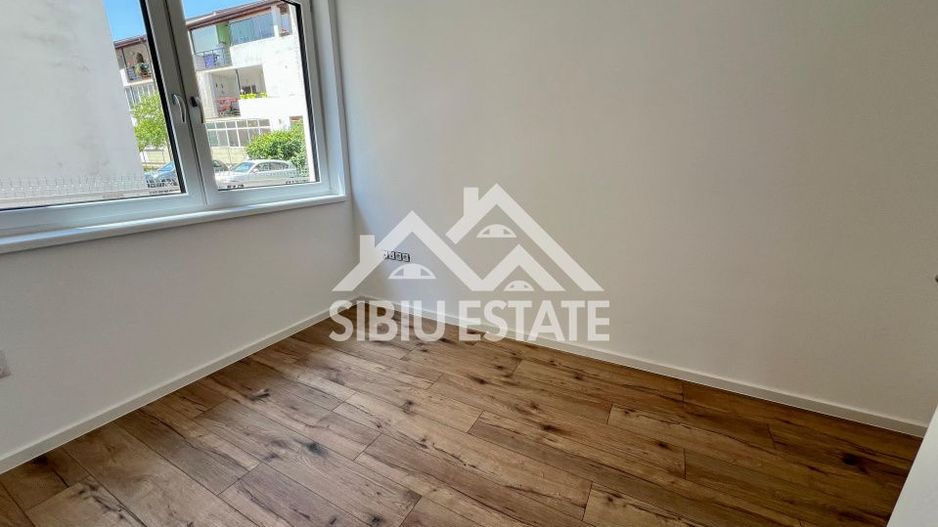 Finisat la cheie Intabulat, 3 camere, 2 bai, 2 parcar,i zona Dracula - Poză 8