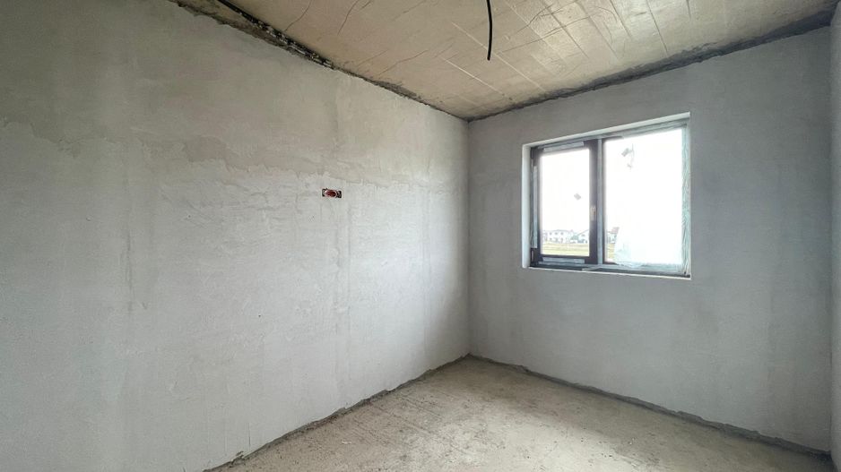 Duplex separat prin garaj si superpozitie - Poză 8