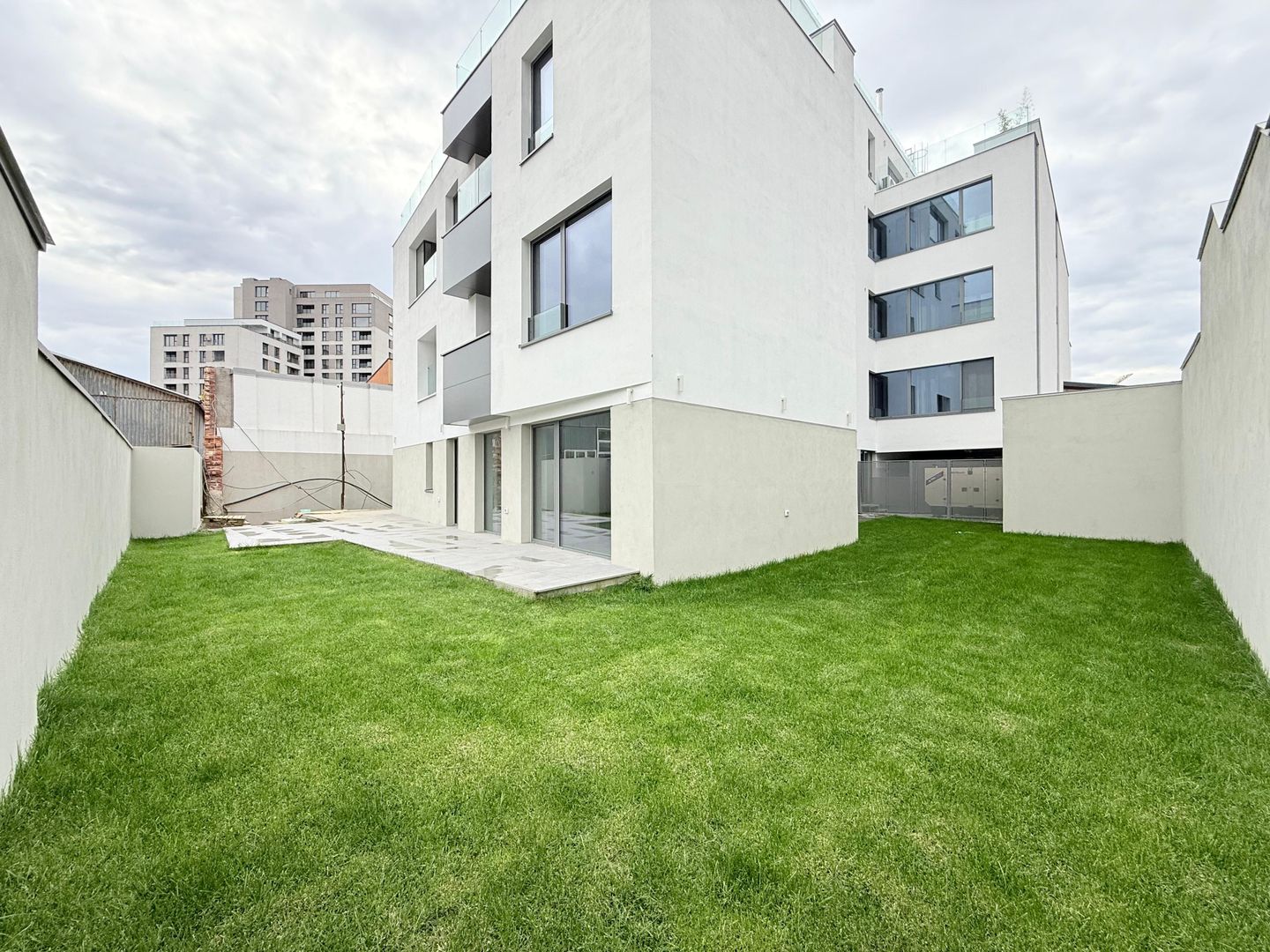 Timpuri Noi | 4 camere 100 mp UTILI | 240 mp GRADINA | 70 mp TERASA - Poză 1
