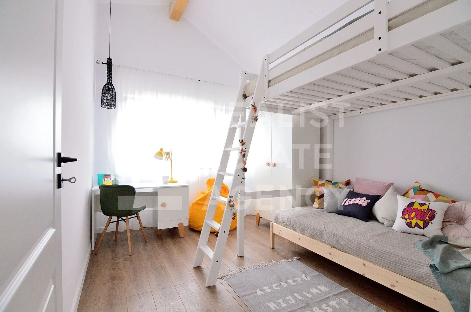 Casă pe malul lacului Snagov - Poză 10