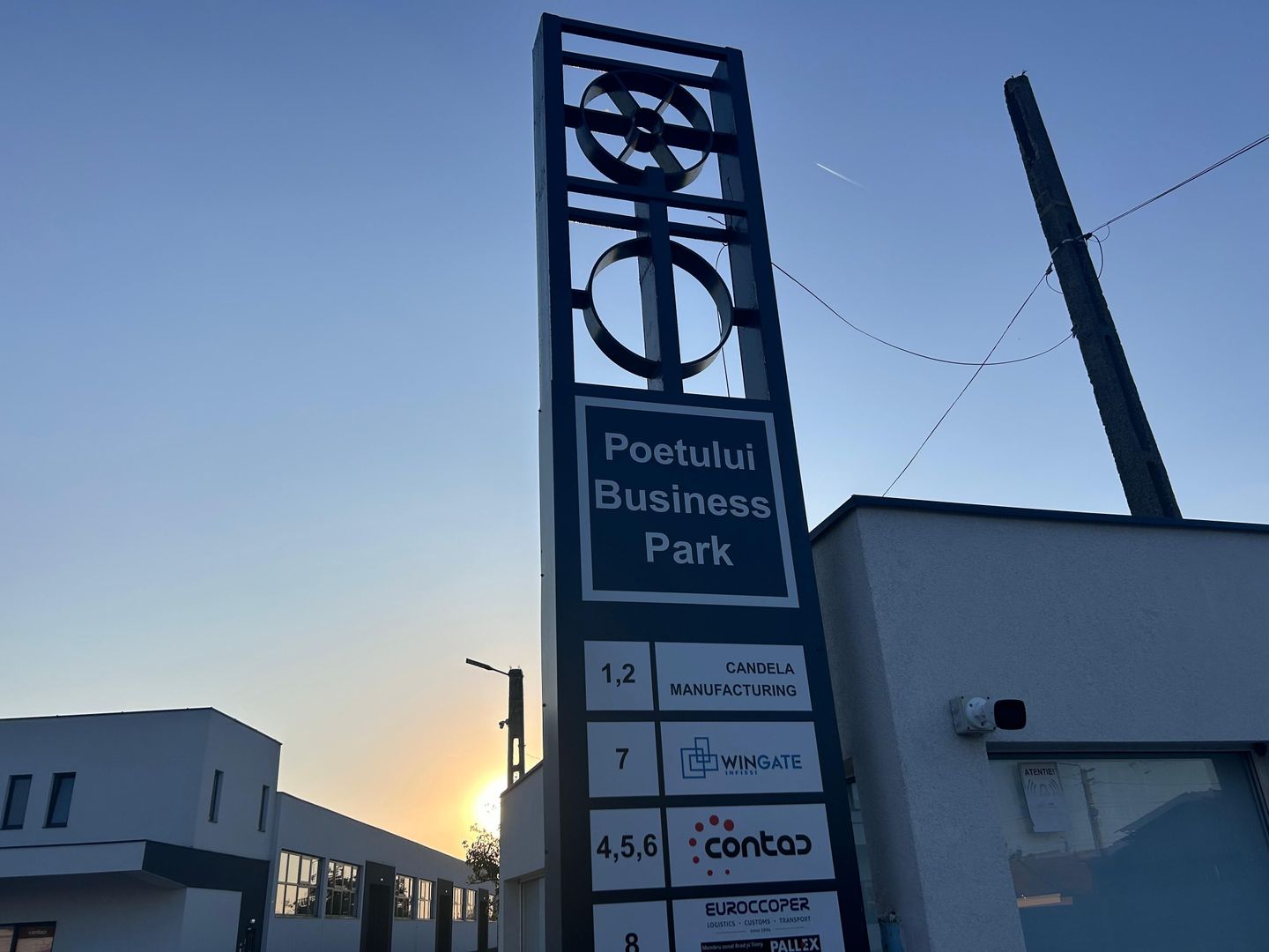 Descoperă un nou standard - Poetului Business Park Arad - Poză 1