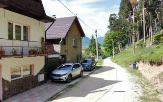 Apartament tip casă la curte, lângă pădure – Zărnești - Poză 8
