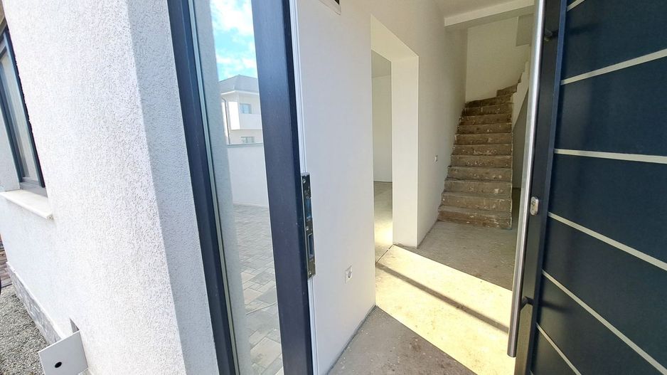 Casa MODERNA cu etaj RETRAS, zona Triajului, Selimbar - Poză 3