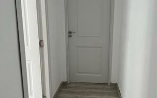 Apartament 3 camere  Dacia etaj 1 cu centrala - Poză 4