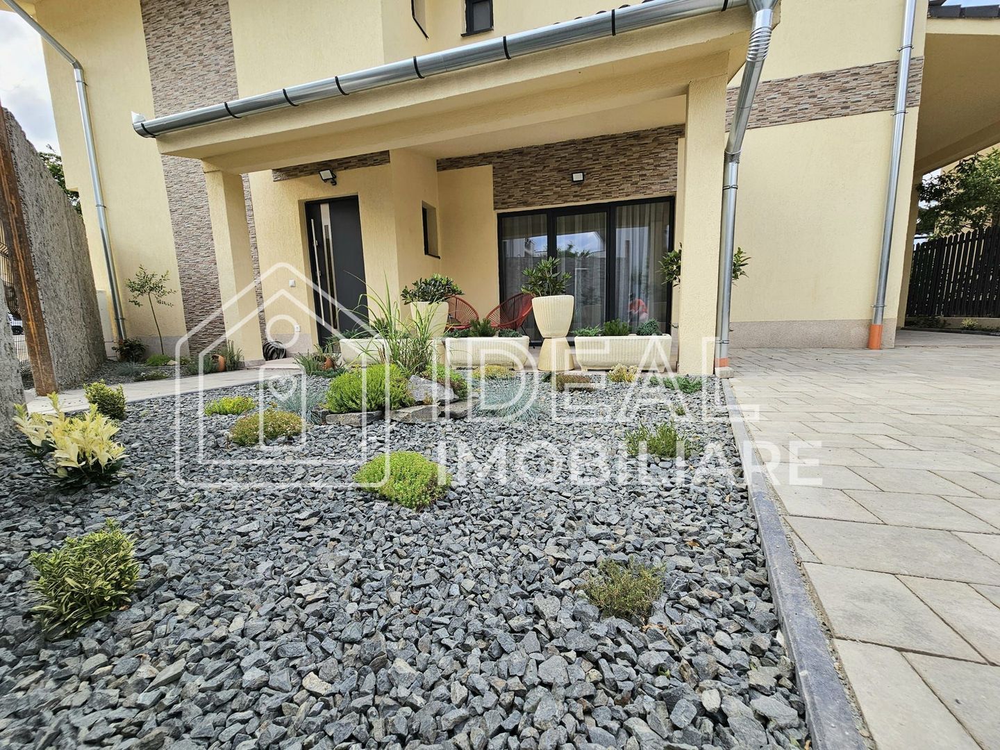 Duplex cu 4 camere, si 250 mp de curte- Prima Inchiriere - Poză 22