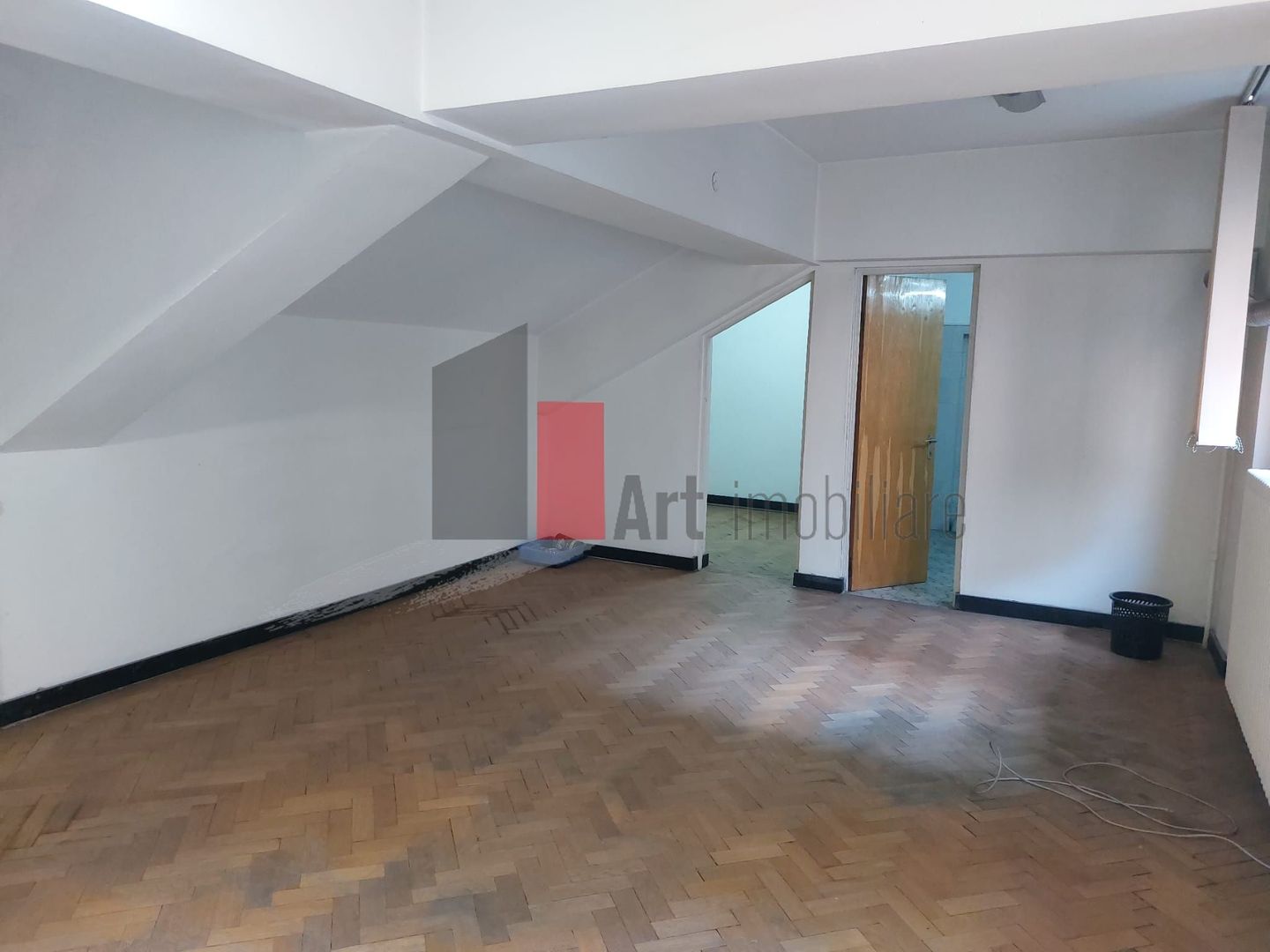 Spatiul "APALA",  Sala Palatului, imobil  birouri, 97 mp, FARA RISC SEISMIC - Poză 7