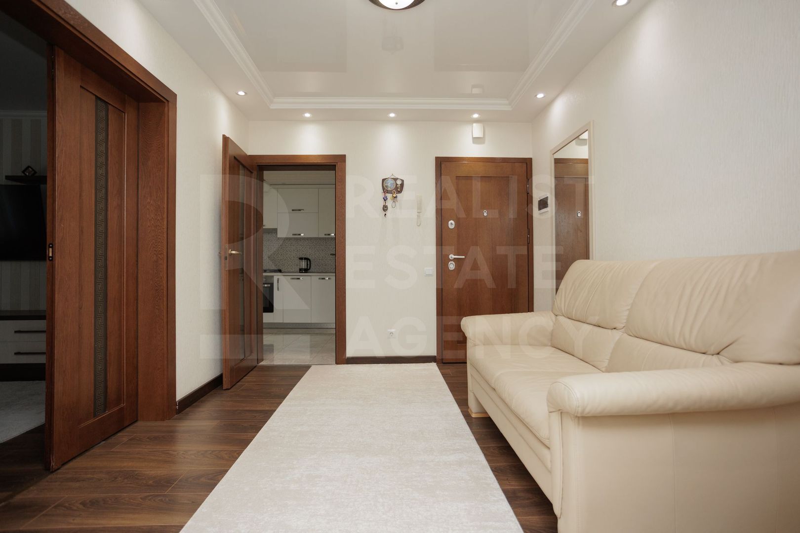 Vânzare, apartament, 4 camere, strada Albișoara, Centru - Poză 1
