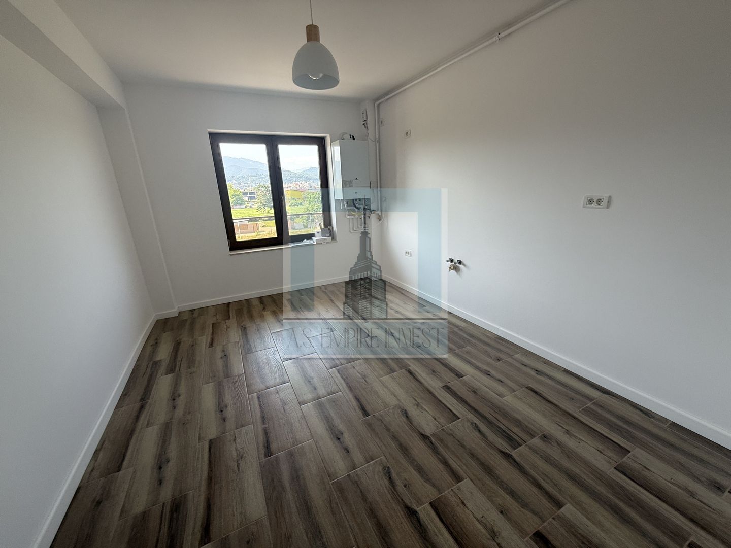 Apartament 3 camere, parcare, boxa, terasa de 274 mp-zona Bartolomeu - Poză 2