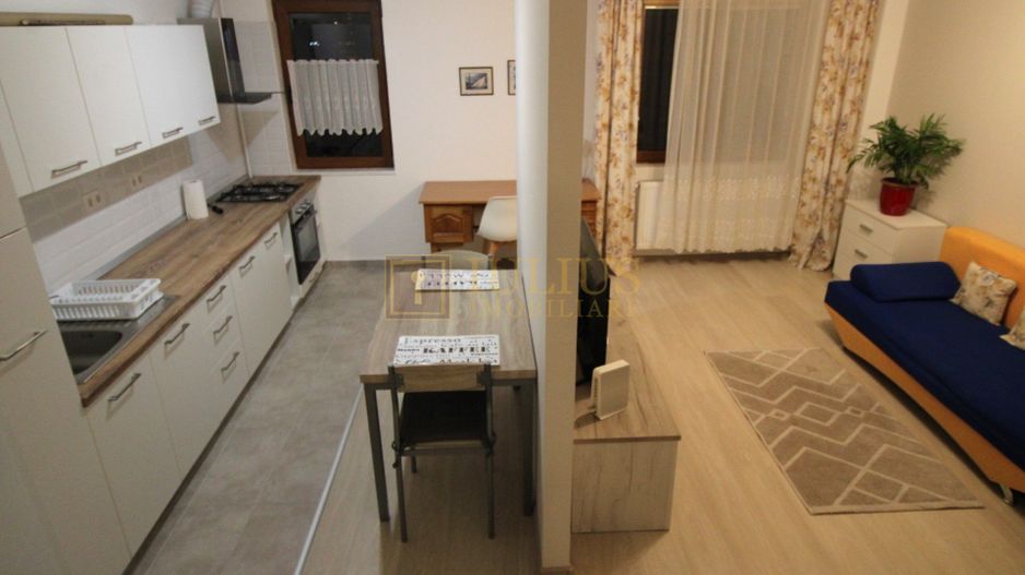 Zona de nord, Toronto Residance, mobilat modern. Loc parcare - Poză 2